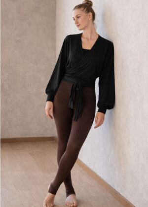 ballet- en yogavestje voor dames in zwart van bamboe sfeerimpressie
