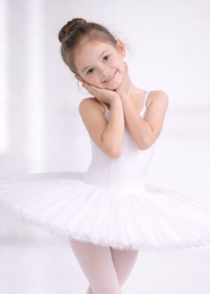 tutu in wit voor kinderen - pavlova - close-up