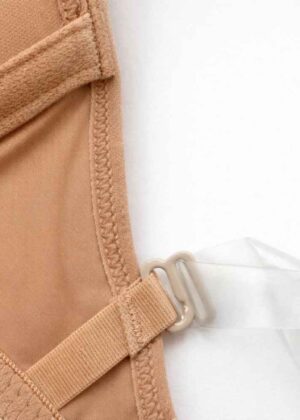 ballet- en dans bh in huidskleur achtersluiting detail (1)