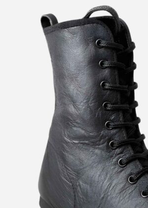 Jazzlaarsjes leer splitzool zwart close up