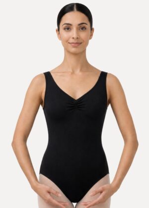 balletpak-dames-zwart-classic-maat-m-op model-vooraanzicht
