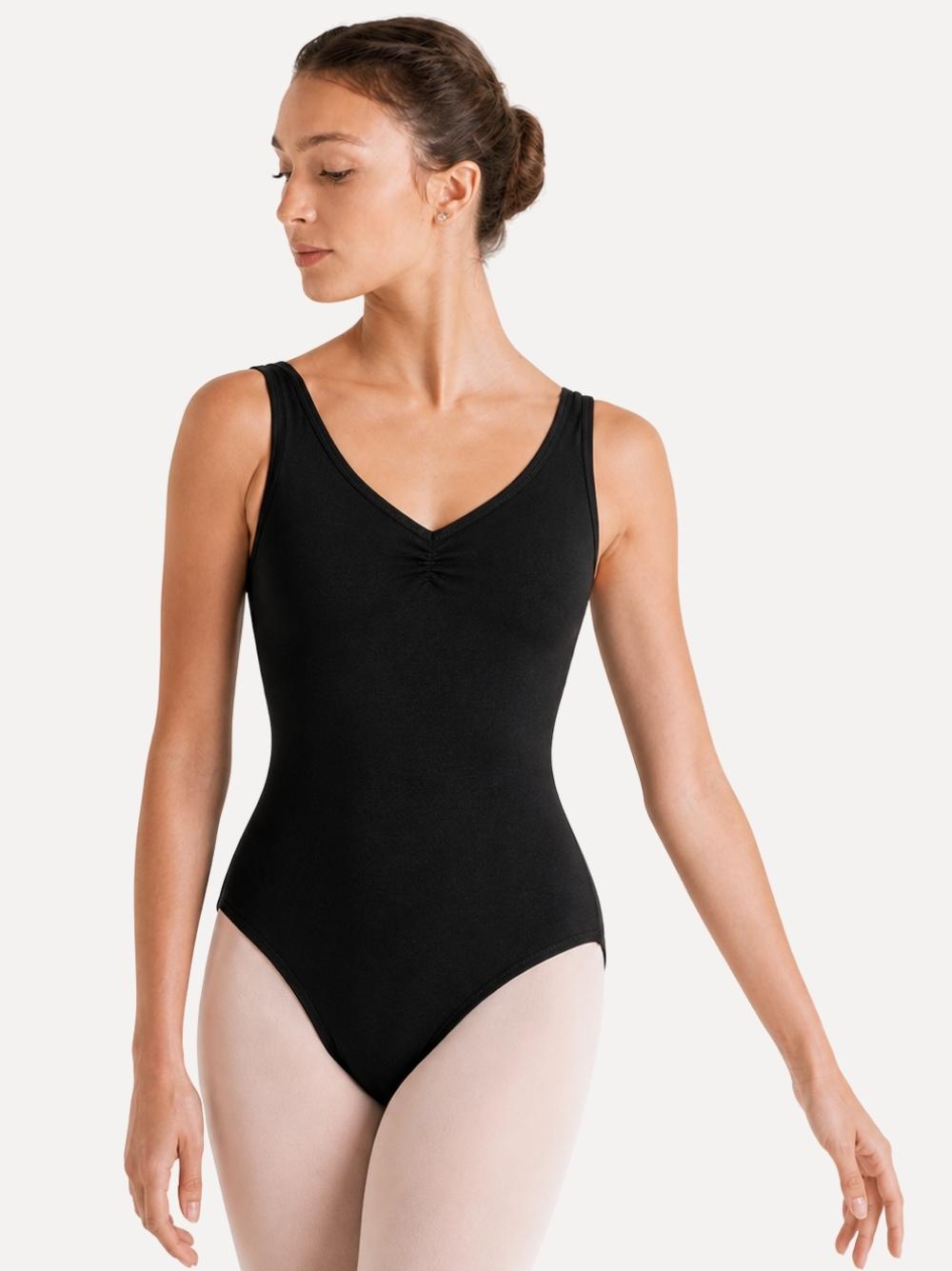 balletpak-zwart-dames-sylphide-maat-m-op-model-vooraanzicht