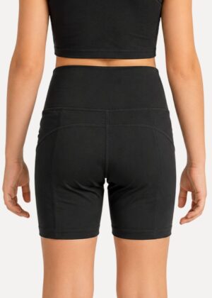 bike-pants-zwart-model-kind-achterkant